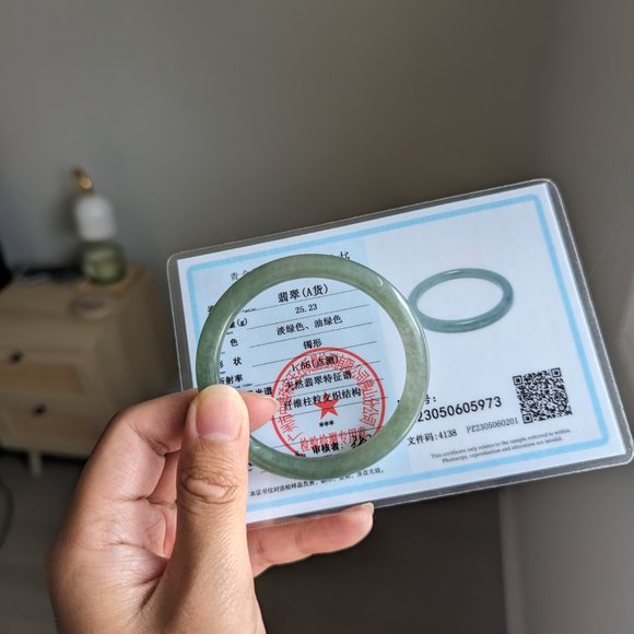 Authentic Burmese Jade Bangle - Picture 3 of 4